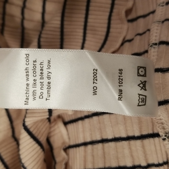 💕MICHAEL STARS💕 Rachel Stripe Mock Neck Top ~ Whisper Striped 90s Lettuce Edge - Picture 10 of 10